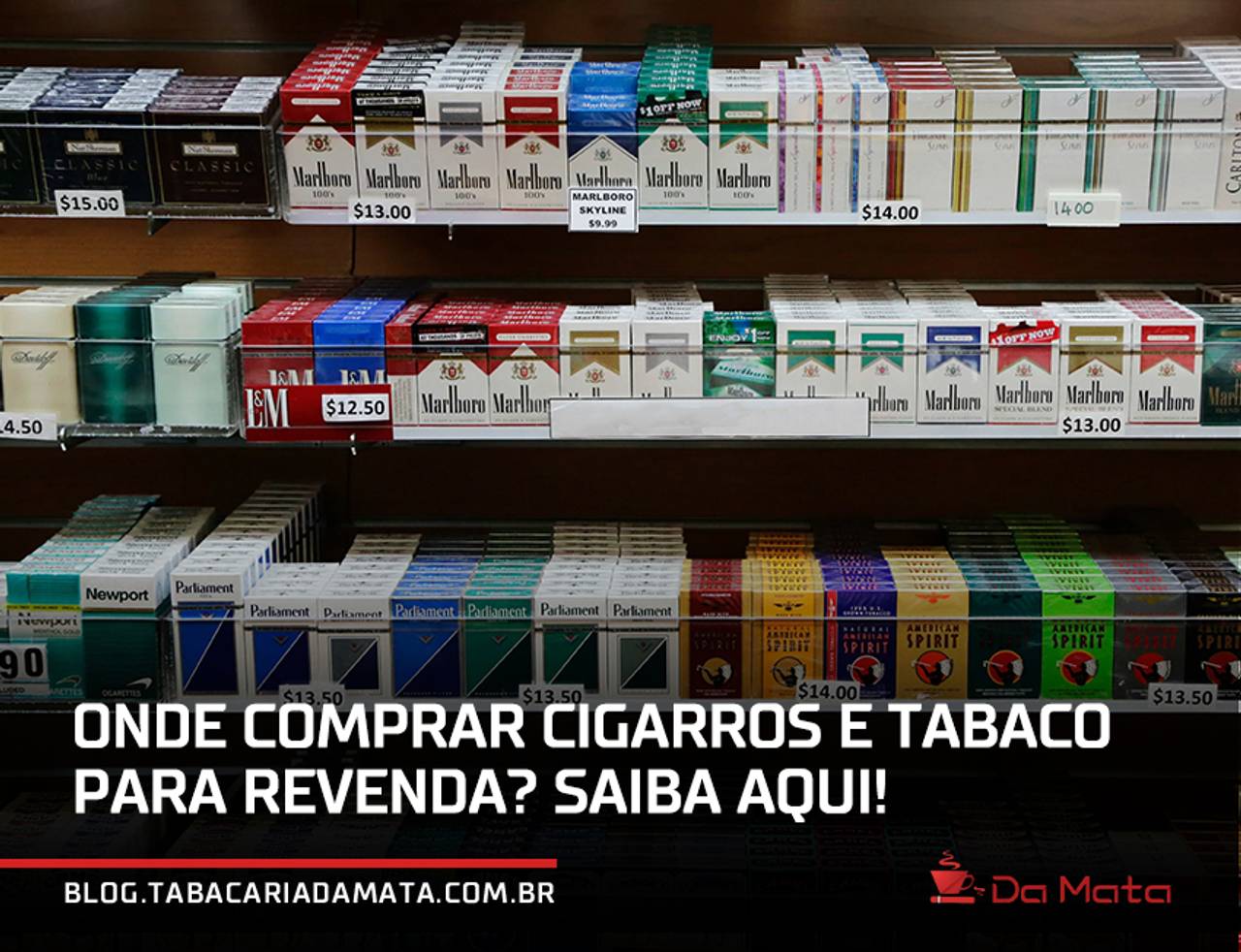 pratelheiras de tabaco para escolher|mão segurando várias notas de 100 reais