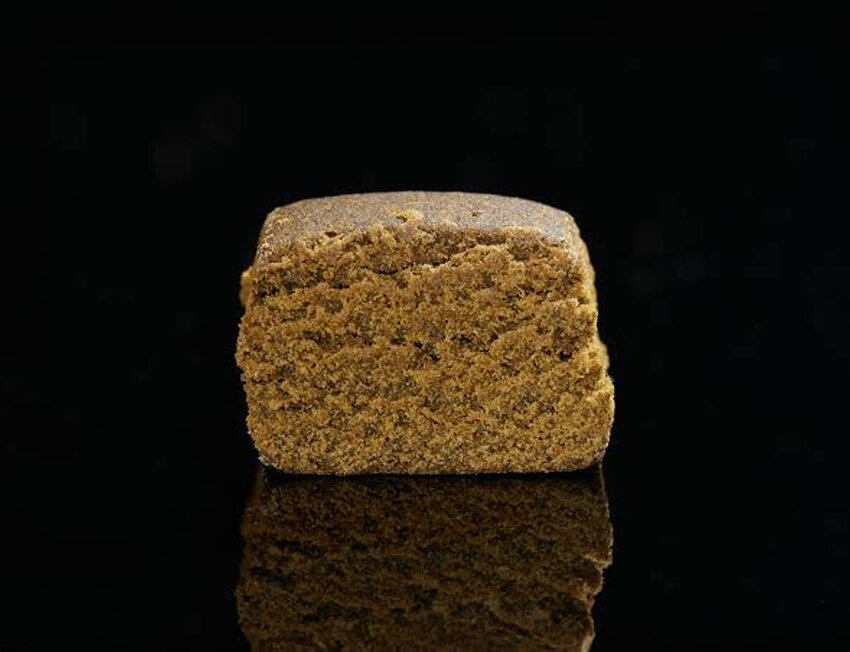 Como bolar dry e como fumar haxixe: guia completo para não errar